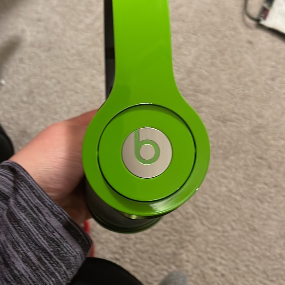 Lime Green Beats by Dre